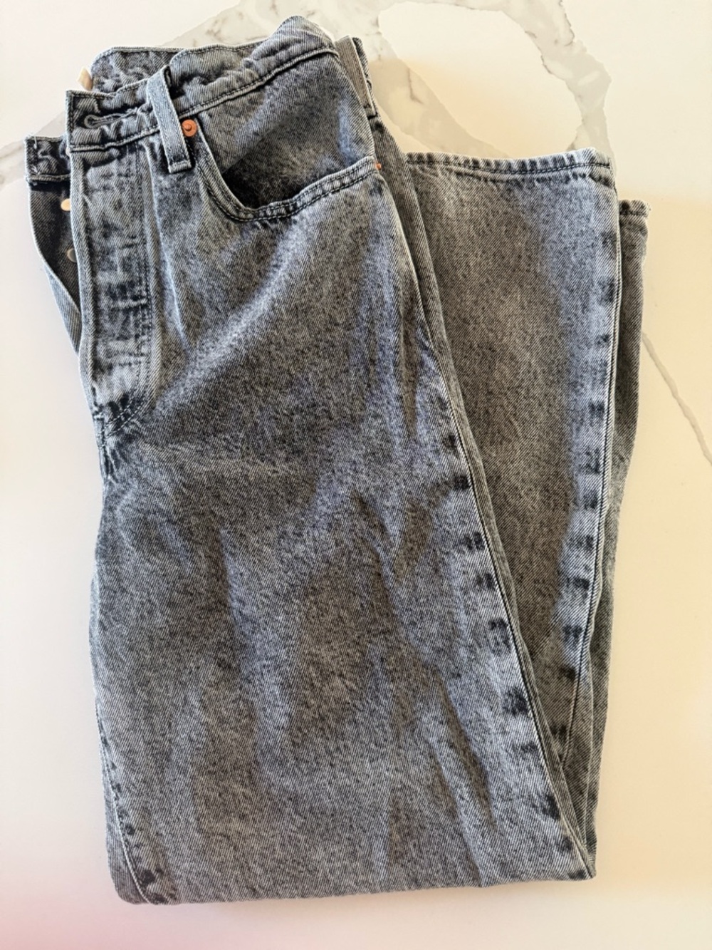 Women’s Ribecage Straight Stonewash Gray Denim Jeans